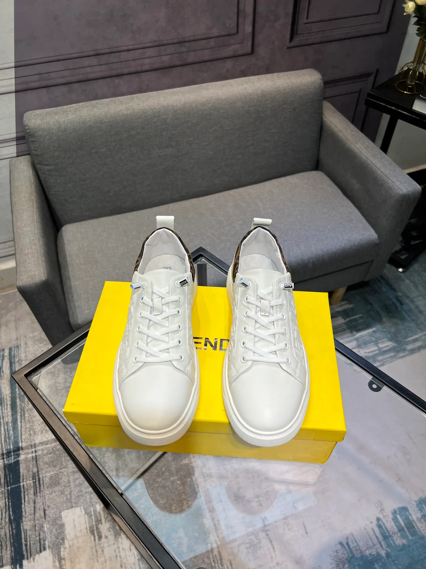 Men's men's shoes 💰400 [FENDI] Spring and Autumn new style 🙈original replica! Reproduced from the original 💯, the workmanship is top-notch, 💪💪💪 cowhide leather upper ➕ genuine leather feet, 👻 suitable for all kinds of travel! Number of yards 38-44